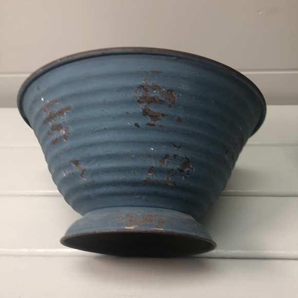 Harbor Gardens (Blue) lg. Farmhouse Bowl - Picture 6 of 11